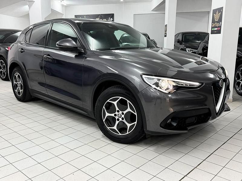 Usata Alfa Romeo Stelvio Business 160 CV (117 kW) 2022 Grigio SUV