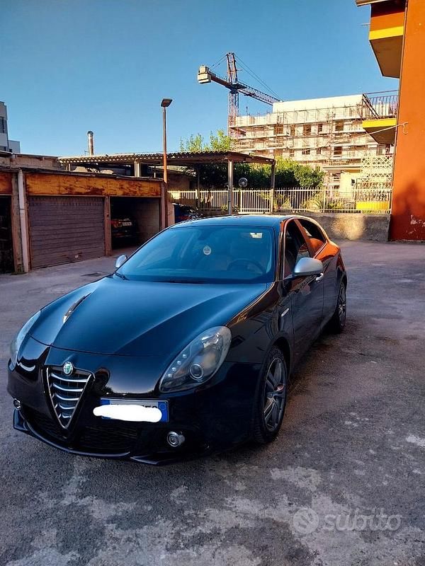 Usata Alfa Romeo Giulietta 105 CV (77 kW) 2014 Nero Utilitaria