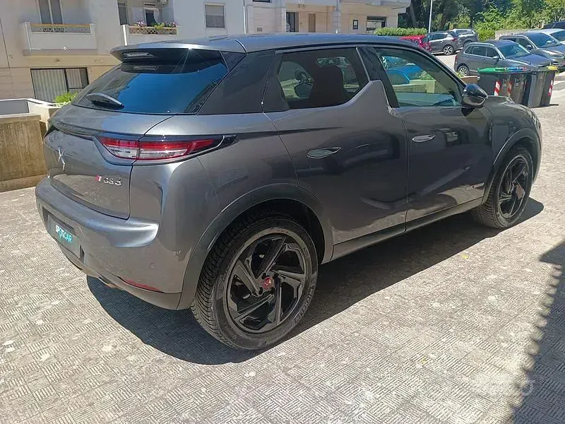 Usata DS Automobiles DS3 Crossback Performance Line Plus 131 CV (96 kW) 2022 Grigio SUV