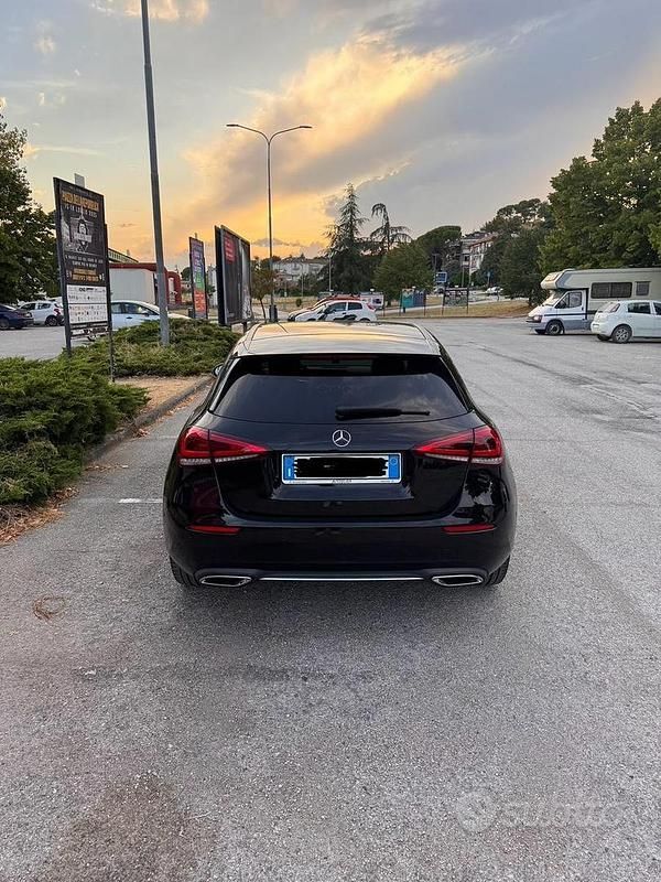 Usata Mercedes A180 116 CV (85 kW) 2018 Berlina