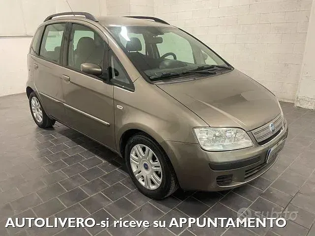 Usata Fiat Idea Emotion 95 CV (69 kW) 2008 Monovolume