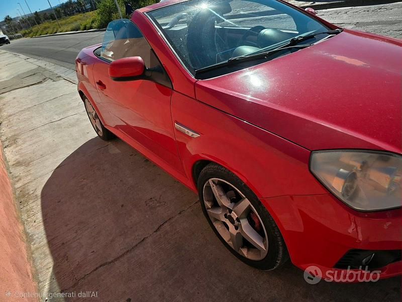 Usata Opel Tigra 2007 Rosso Cabrio