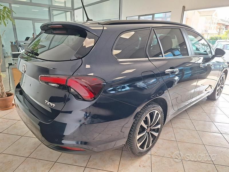 Usata Fiat Tipo Lounge 95 CV (69 kW) 2019 Blu Station wagon