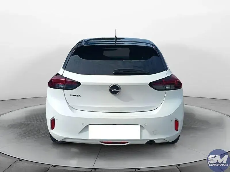 Usata Opel Corsa Design & Tech 75 CV (55 kW) 2022 Bianco Utilitaria