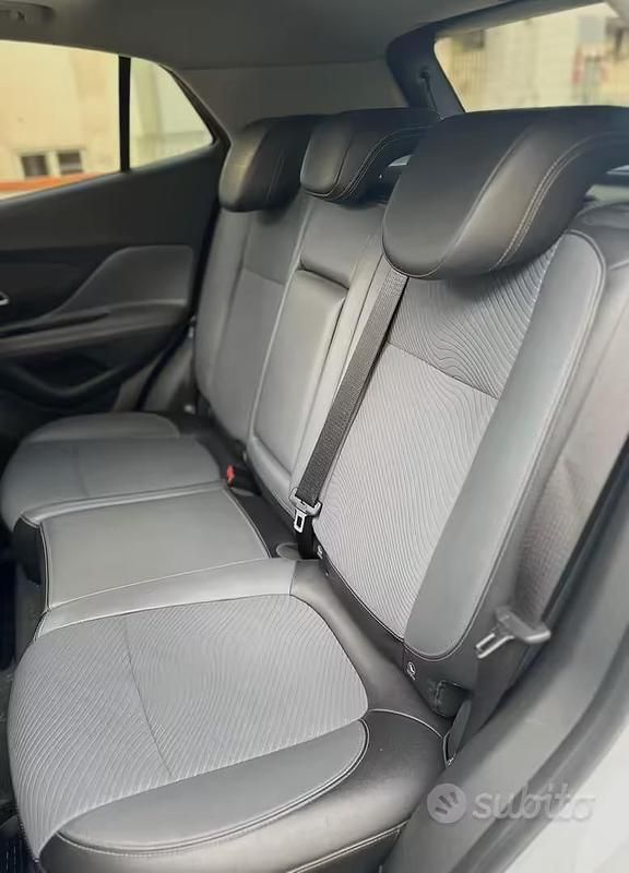 Usata Opel Mokka 140 CV (102 kW) 2014 Bianco SUV