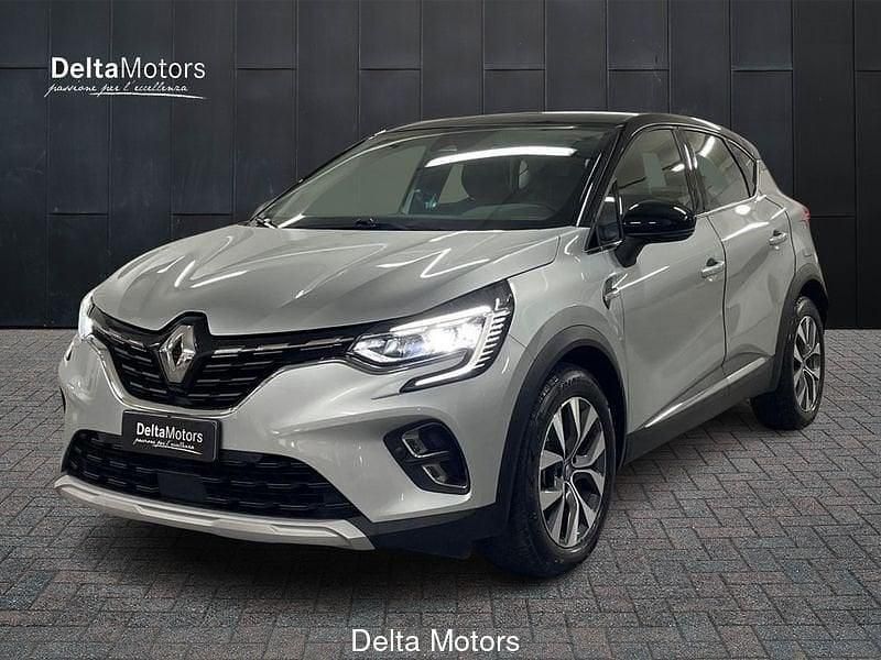 Grigio Usata 2021 Renault Captur Intens SUV | 17.200 € (Buon prezzo) - Immagine 1/4