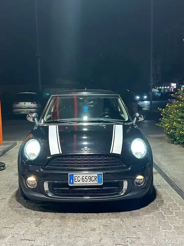 Usata Mini ONE 98 CV (72 kW) 2011 Utilitaria