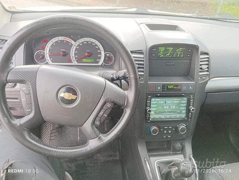 Usata Chevrolet Captiva 127 CV (93 kW) 2009 Grigio SUV