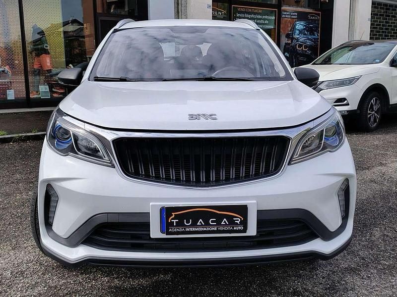 Usata EMC Wave 2 103 CV (75 kW) 2025 Bianco SUV