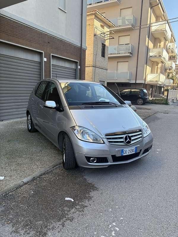 Usata Mercedes A180 Avantgarde 109 CV (80 kW) 2012 Monovolume