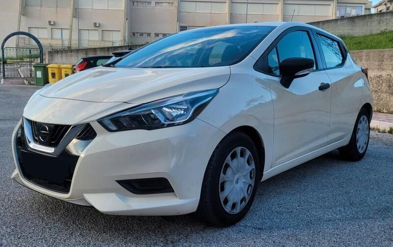 Usata Nissan Micra 87 CV (63 kW) 2019 Oro Utilitaria