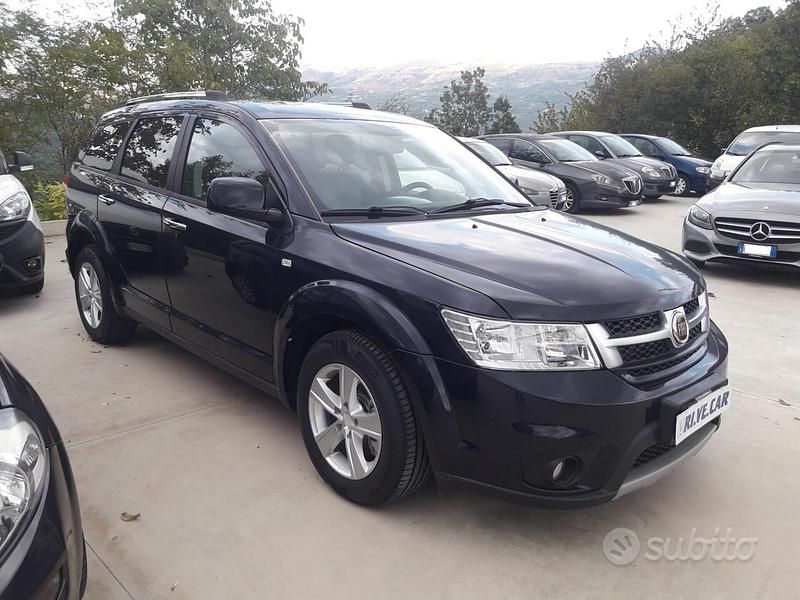 Usata Fiat Freemont Lounge 170 CV (125 kW) 2012 Blu SUV