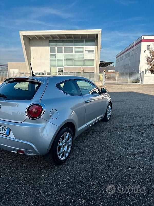 Usata Alfa Romeo MiTo 85 CV (62 kW) 2015 Grigio Utilitaria