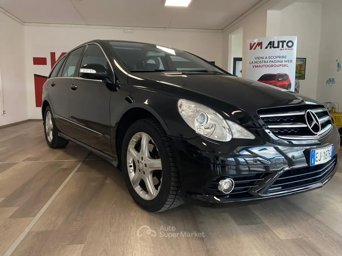 Gebraucht Mercedes R350 Premium 224 PS (164 kW) 2011 Schwarz Van / Kleinbus