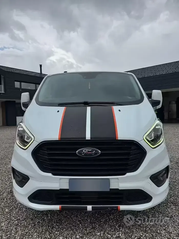 Usata Ford Tourneo Sport 185 CV (136 kW) 2019 Bianco Monovolume