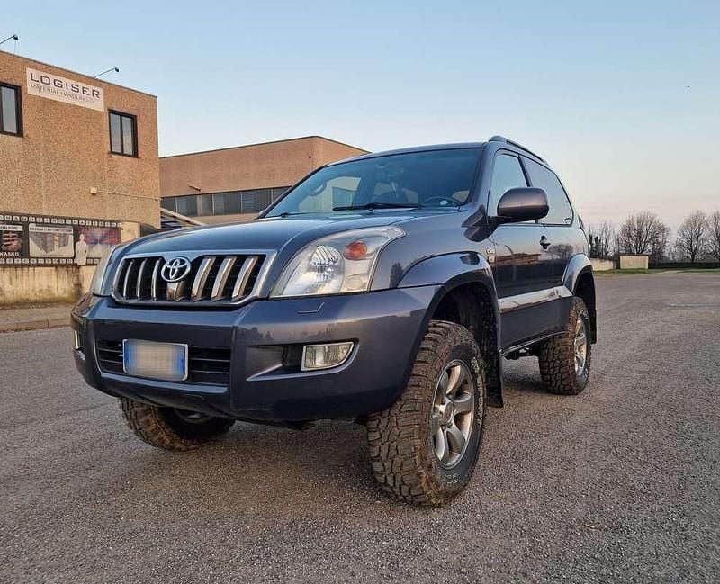 Usata Toyota Land Cruiser Sol 173 CV (127 kW) 2009 Grigio SUV