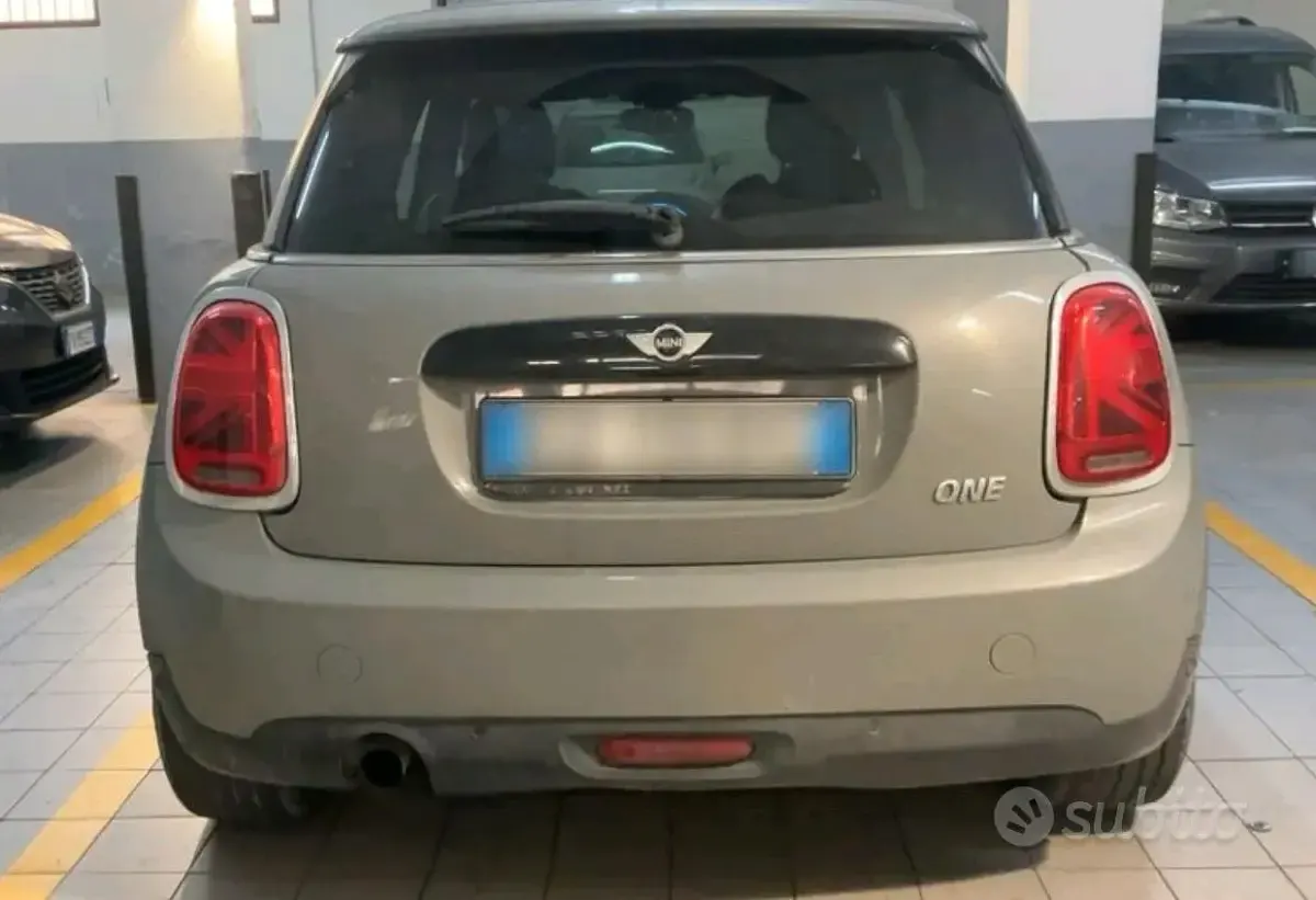 Usata Mini Cooper D 95 CV (69 kW) 2015 Grigio Utilitaria