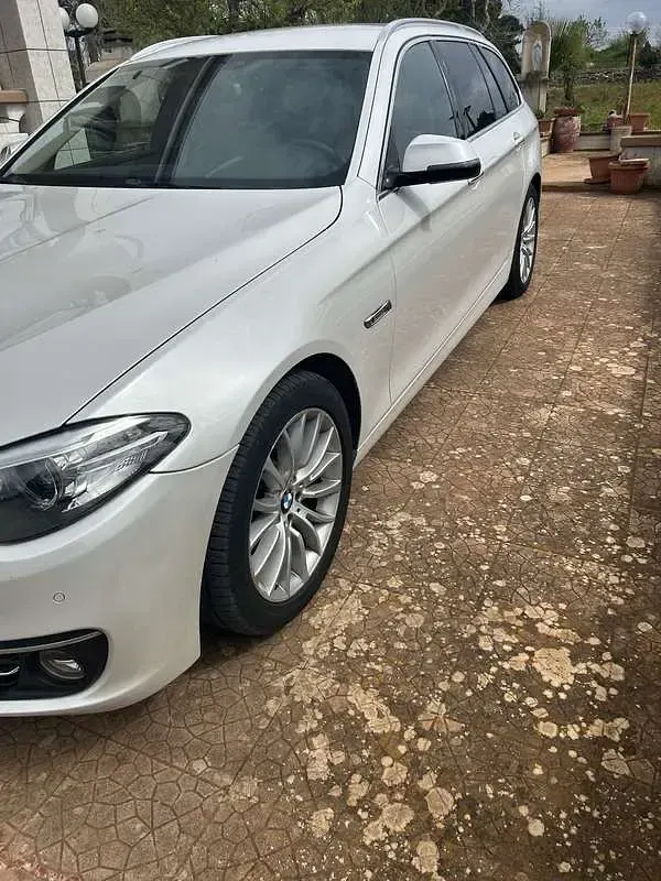 Usata BMW 520 Luxury Line 184 CV (135 kW) 2014 Station wagon