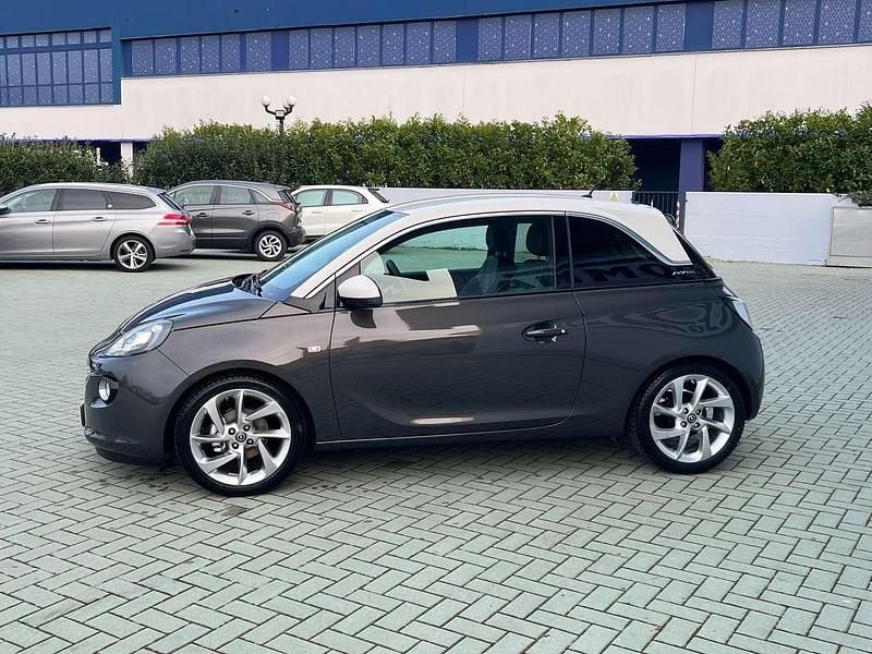 Usata Opel Adam Slam 69 CV (50 kW) 2015 Grigio metal. / tetto bianco Utilitaria