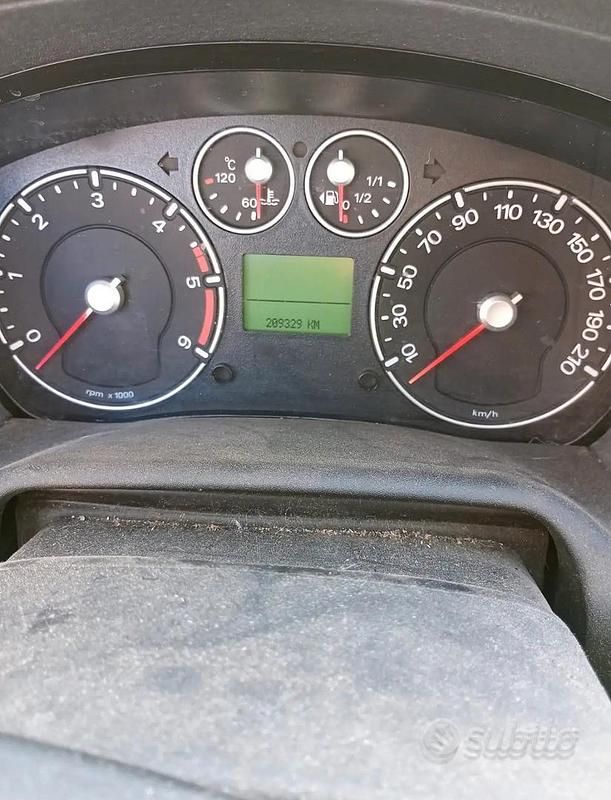 Usata Ford Fusion 2009 Grigio Utilitaria