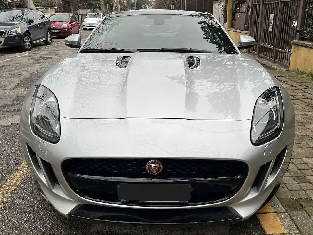 Usata Jaguar F-Type 340 CV (250 kW) 2017 Argento Coupé