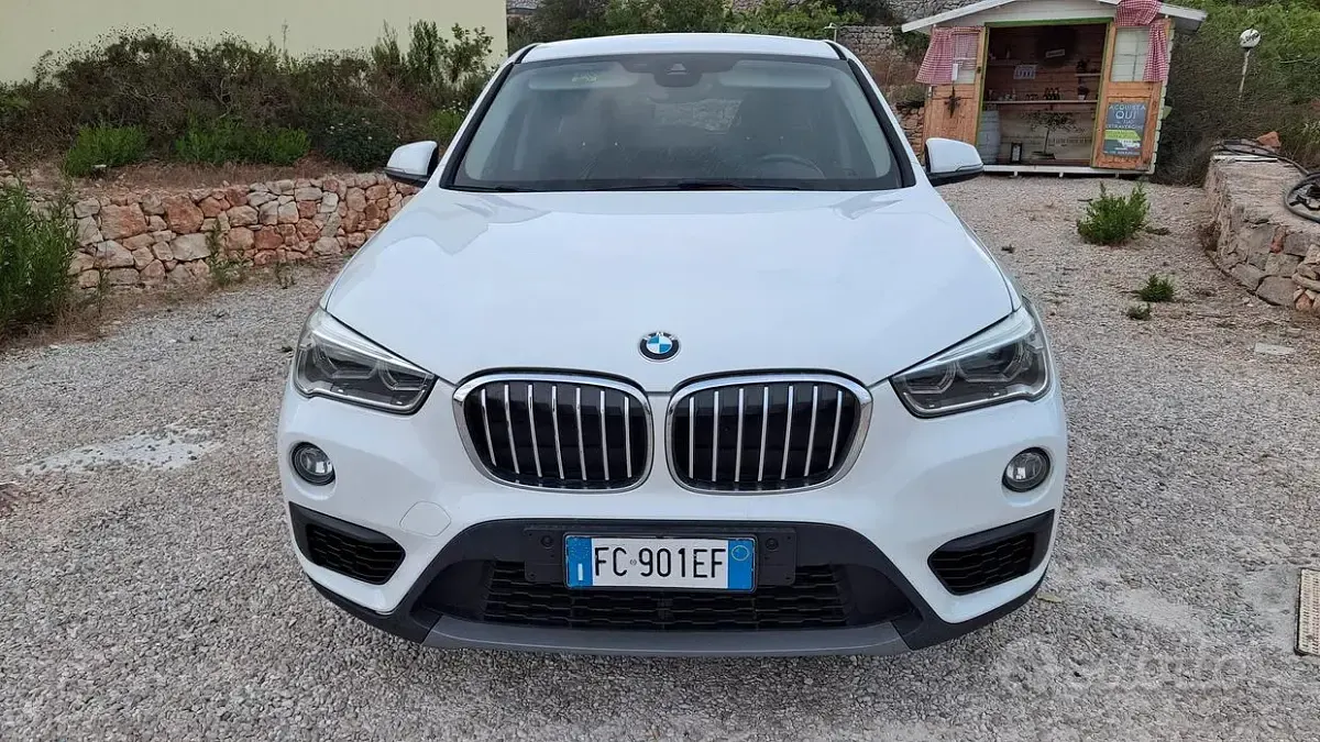 Usata BMW X1 Advantage 150 CV (110 kW) 2015 Bianco SUV