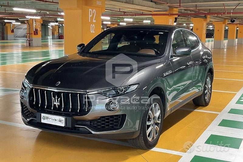 Usata Maserati Levante 250 CV (183 kW) 2017 Grigio SUV