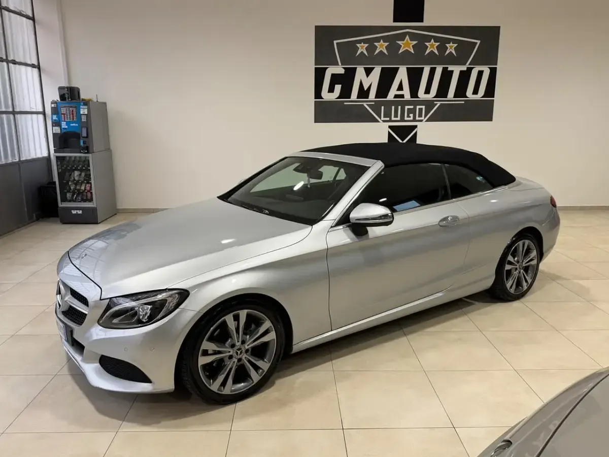 Usata Mercedes C220 Premium 194 CV (142 kW) 2018 Argento Cabrio