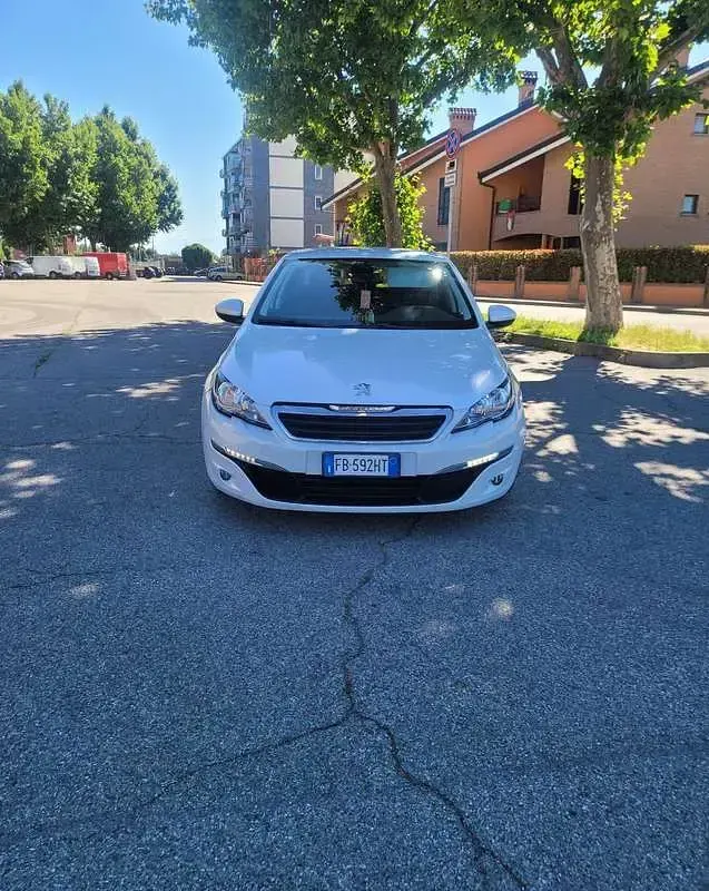 Usata Peugeot 308 SW Business-Line 120 CV (88 kW) 2015 Station wagon