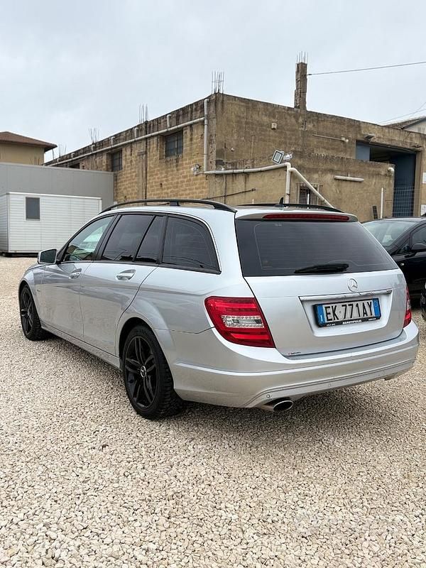 Usata Mercedes C250 2012 Grigio