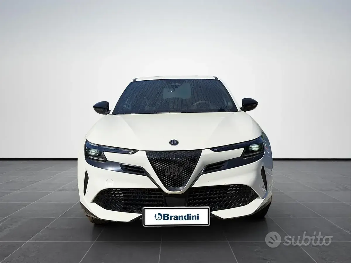 Nuova Alfa Romeo GT Junior Sprint 136 CV (100 kW) 2026 Bianco sempione SUV