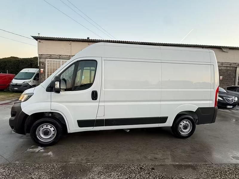 Usata Fiat Ducato 140 CV (102 kW) 2023 Bianco Furgone