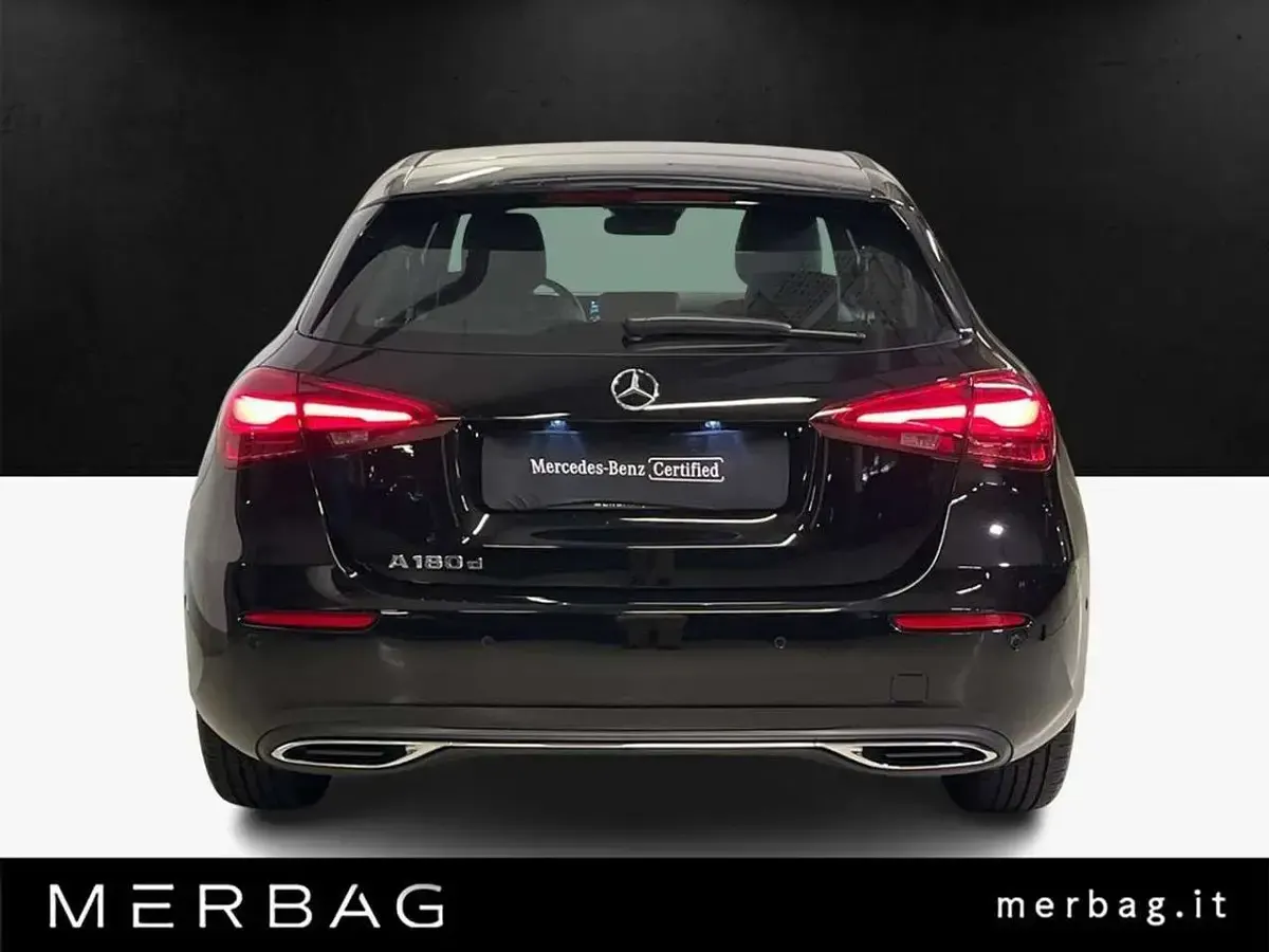 Usata Mercedes A180 Progressive 116 CV (85 kW) 2026 Nero Berlina
