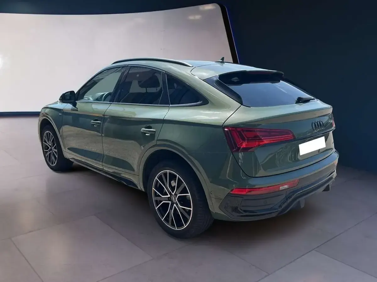 Usata Audi Q5 Sportback S-Line 204 CV (150 kW) 2025 Verde SUV