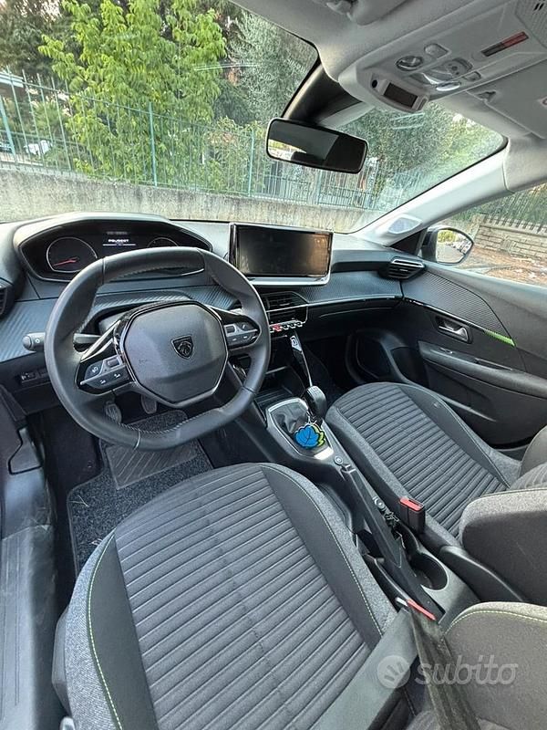 Usata Peugeot 208 75 CV (55 kW) 2024 Grigio Utilitaria