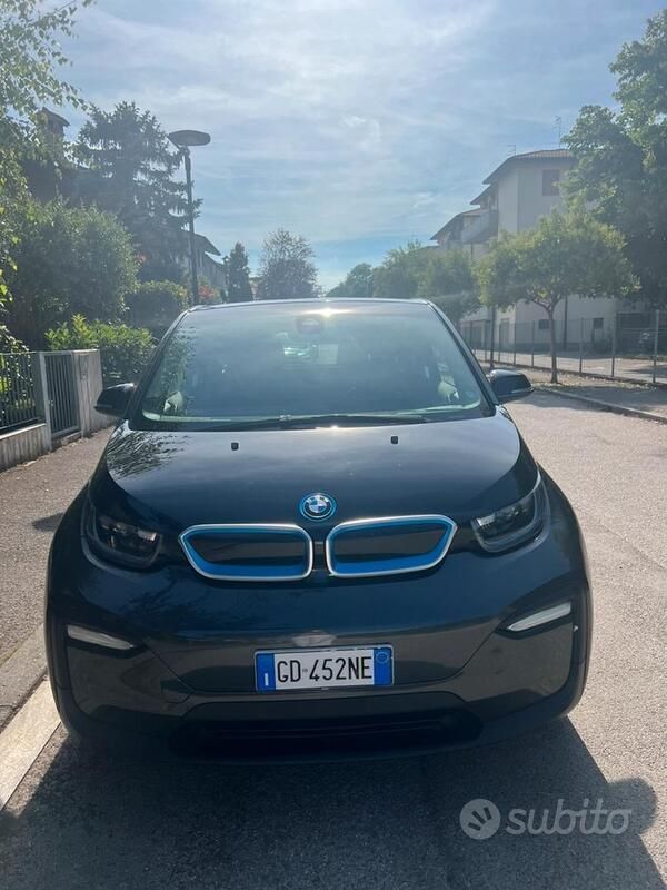 Usata BMW i3 75 kW (102 CV) 2020 Grigio Utilitaria