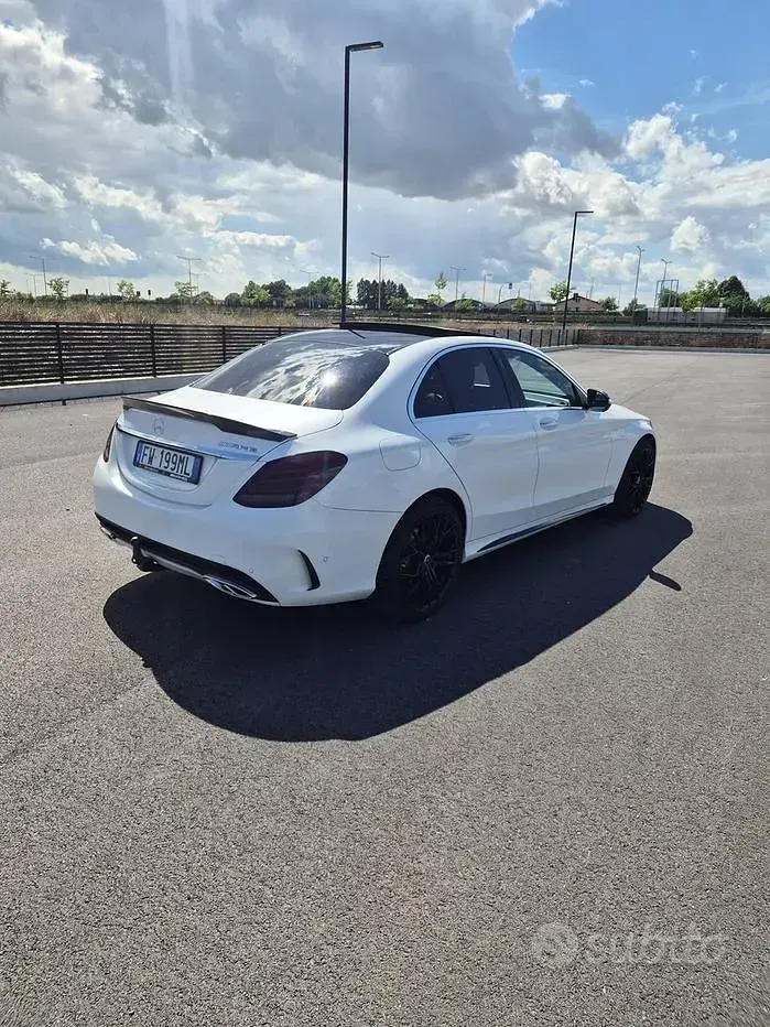 Usata Mercedes C220 170 CV (125 kW) 2015 Bianco Berlina