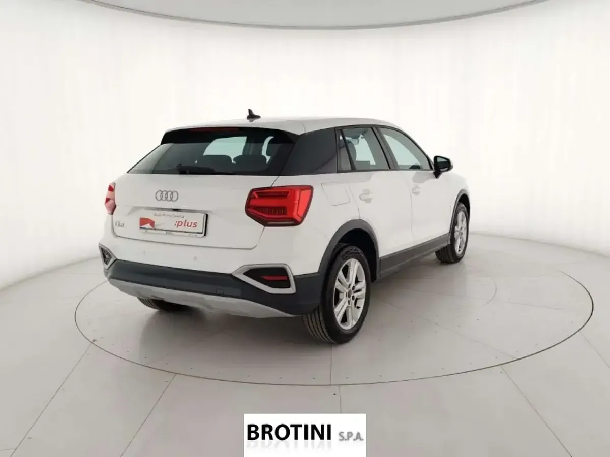 Usata Audi Q2 Advanced 150 CV (110 kW) 2023 Bianco SUV