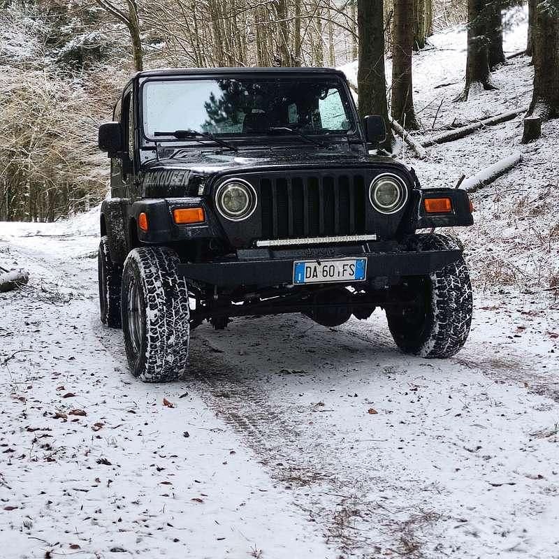 Usata Jeep Wrangler Sport 143 CV (105 kW) 2006 SUV
