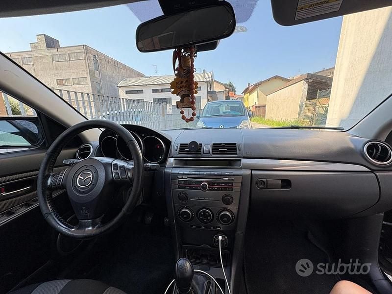 Usata Mazda 3 109 CV (80 kW) 2006 Nero Berlina
