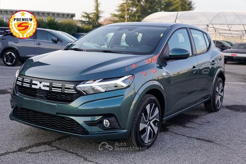 Nuova Dacia Sandero Expression 101 CV (74 kW) 2026 Verde oxide Berlina