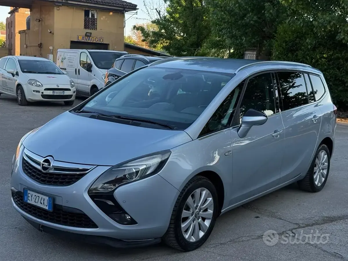 Usata Opel Zafira Tourer Cosmo 150 CV (110 kW) 2015 Grigio Monovolume