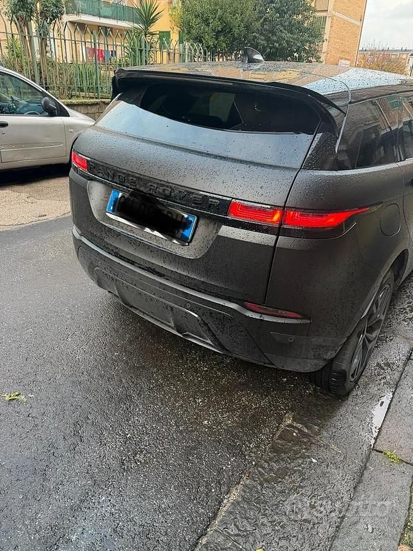 Usata Land Rover Range Rover evoque 163 CV (119 kW) 2023 Nero SUV