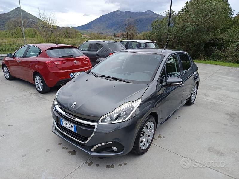 Usata Peugeot 208 75 CV (55 kW) 2017 Utilitaria