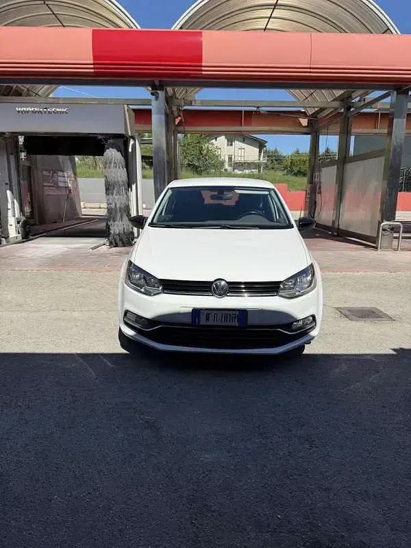 Usata VW Polo 90 CV (66 kW) 2014 Bianco Berlina