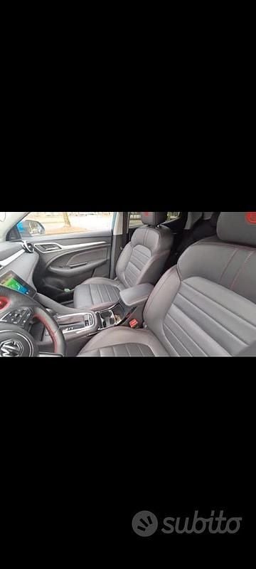 Usata MG ZS Luxury 111 CV (81 kW) 2023 Blu SUV