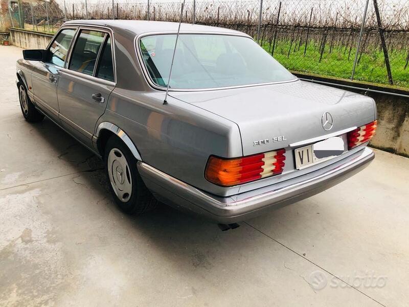 Usato 1990 Mercedes 300 3.0 Benzin 179 CV (5.500 €)
