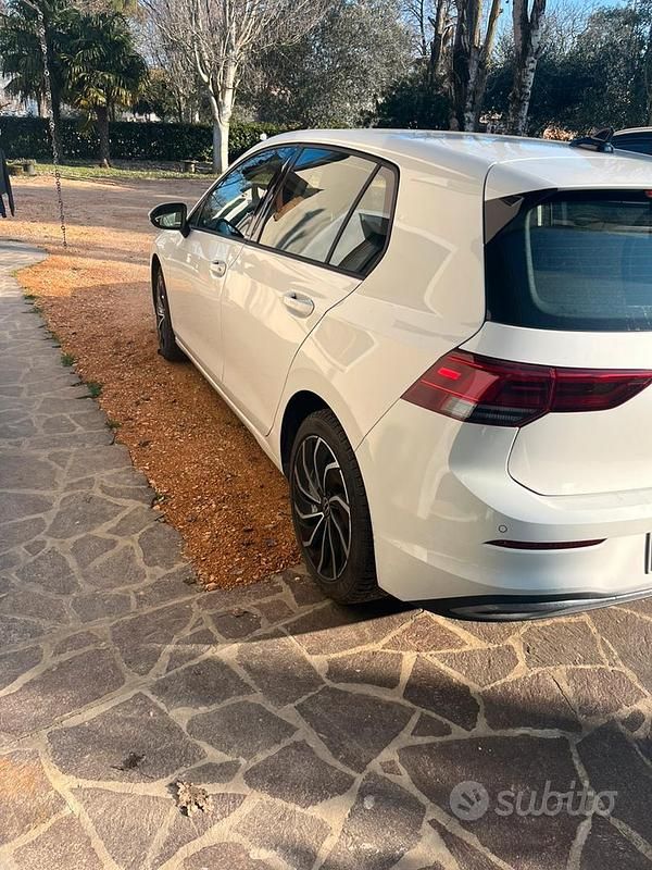 Usata VW Golf VIII 2023 Bianco Berlina