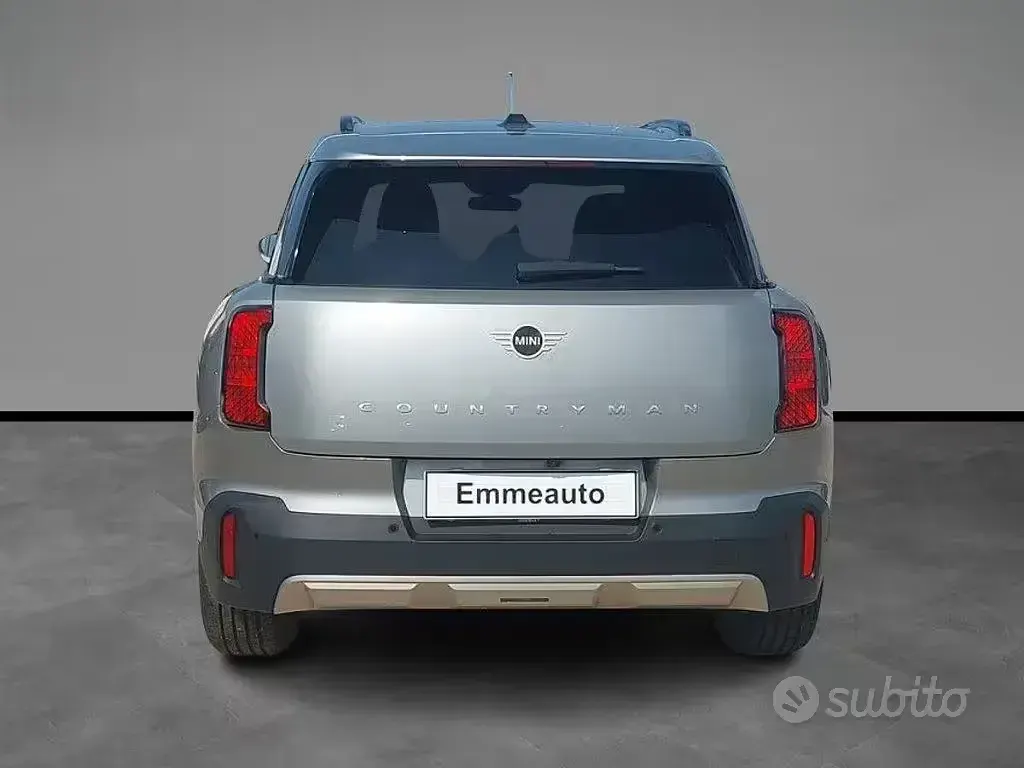 Usata Mini Countryman Favoured 156 CV (114 kW) 2024 Grigio SUV