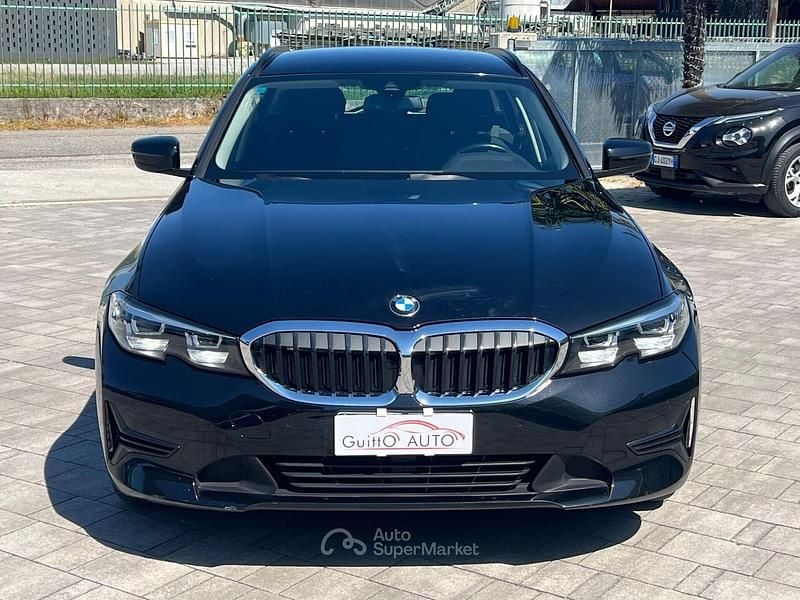 Usata BMW 318 Advantage 150 CV (110 kW) 2022 Nero Station wagon